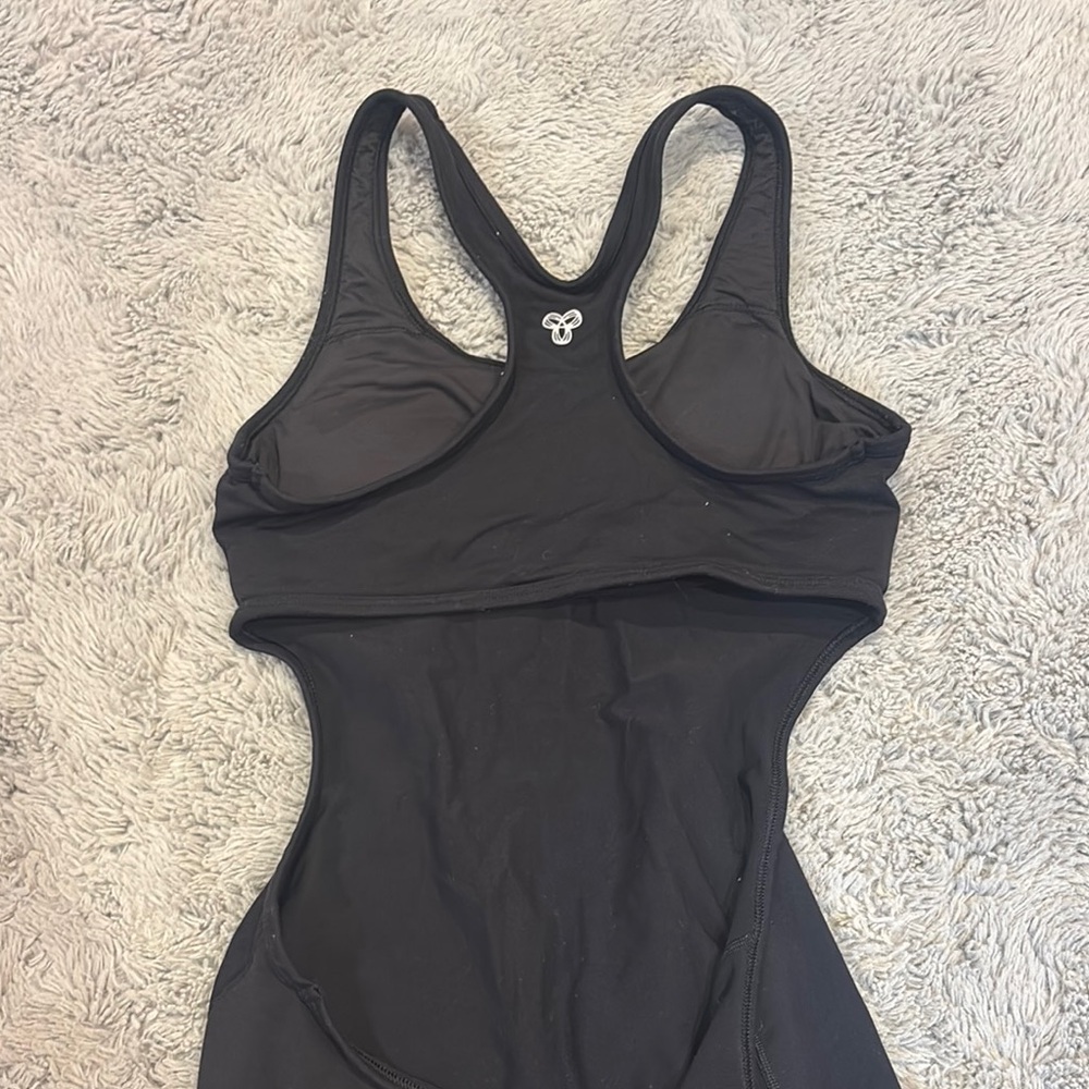 Elegant Black Sleeveless Dress